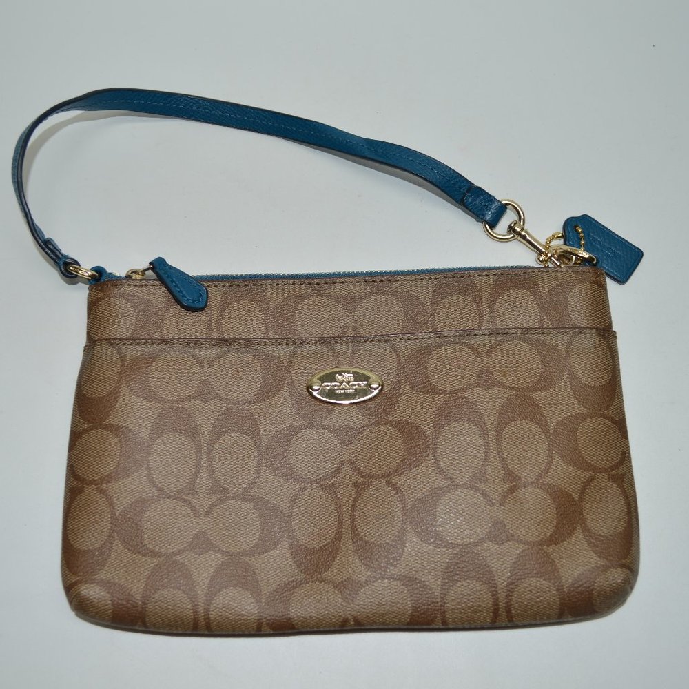 Coach Signature Teal Baguette Wristlet F52619